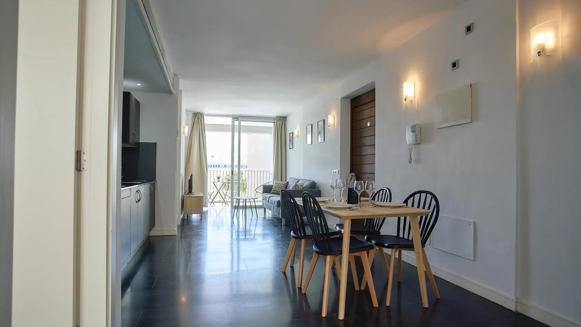 Maspalomas 2BR Flat - near Playa del Ingles San Bartolomé 0*,  España